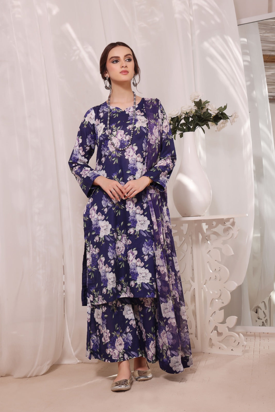 DARK ARCADE | Chiffon Duppata | Lawn 2024